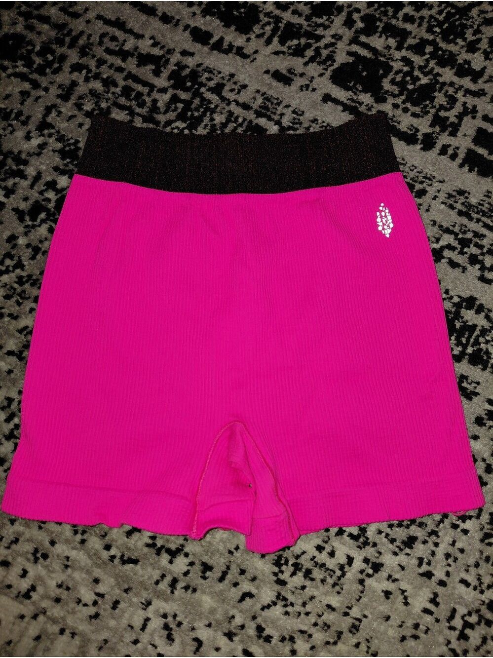 FP Movement Free People Prajna Seamless Shorts Medium Malibu Pink Ribbed Yoga CC - Picture 3 of 6